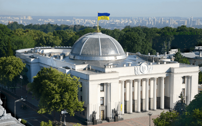 Четверо народних депутатів зі Львівщини увійшли до списку тих, хто має найбільші доходи