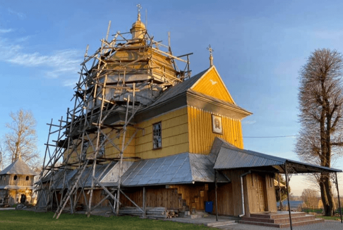На Львівщині відреставрують дах дерев’яної церкви XVІІІ століття у Зарудцях