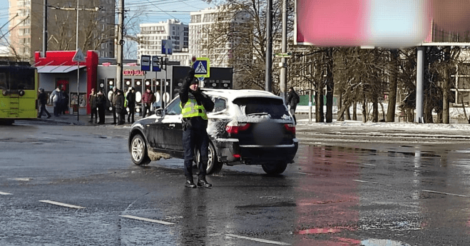 Через негоду деякі світлофори у Львові знеструмлені, працюють регулювальники