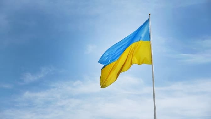 Військові підняли прапор України над звільненим селом на Харківщині