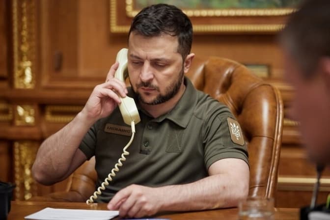 Зеленський провів телефонну розмову з Трампом. Що відомо