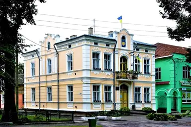 До затишного міста графів Бадені: маршрут вихідного дня зі Львова