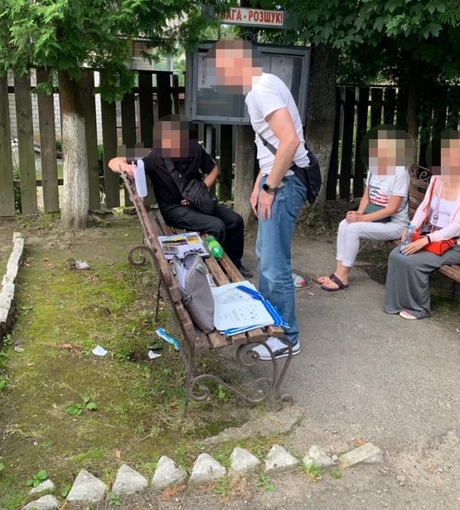 Правоохоронця на Львівщині спіймали на хабарі розміром в тисячу доларів