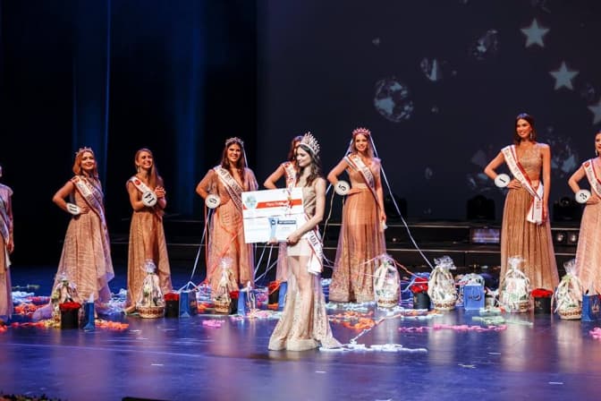 Уродженка Львівщини стала найкрасивішою українкою Канади. Фото