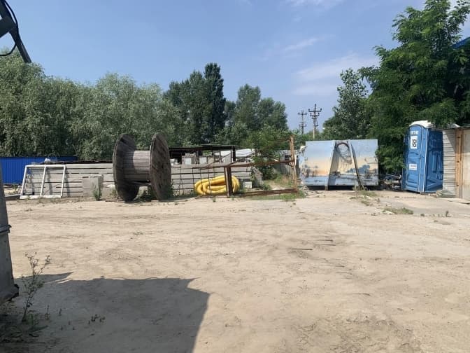 В екопарку на Осокорках поновили незаконне будівництво ЖК