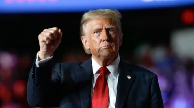 Трамп заявив, що відмовиться від посередництва між рф та Україною, «якщо одна зі сторін все ускладнюватиме»