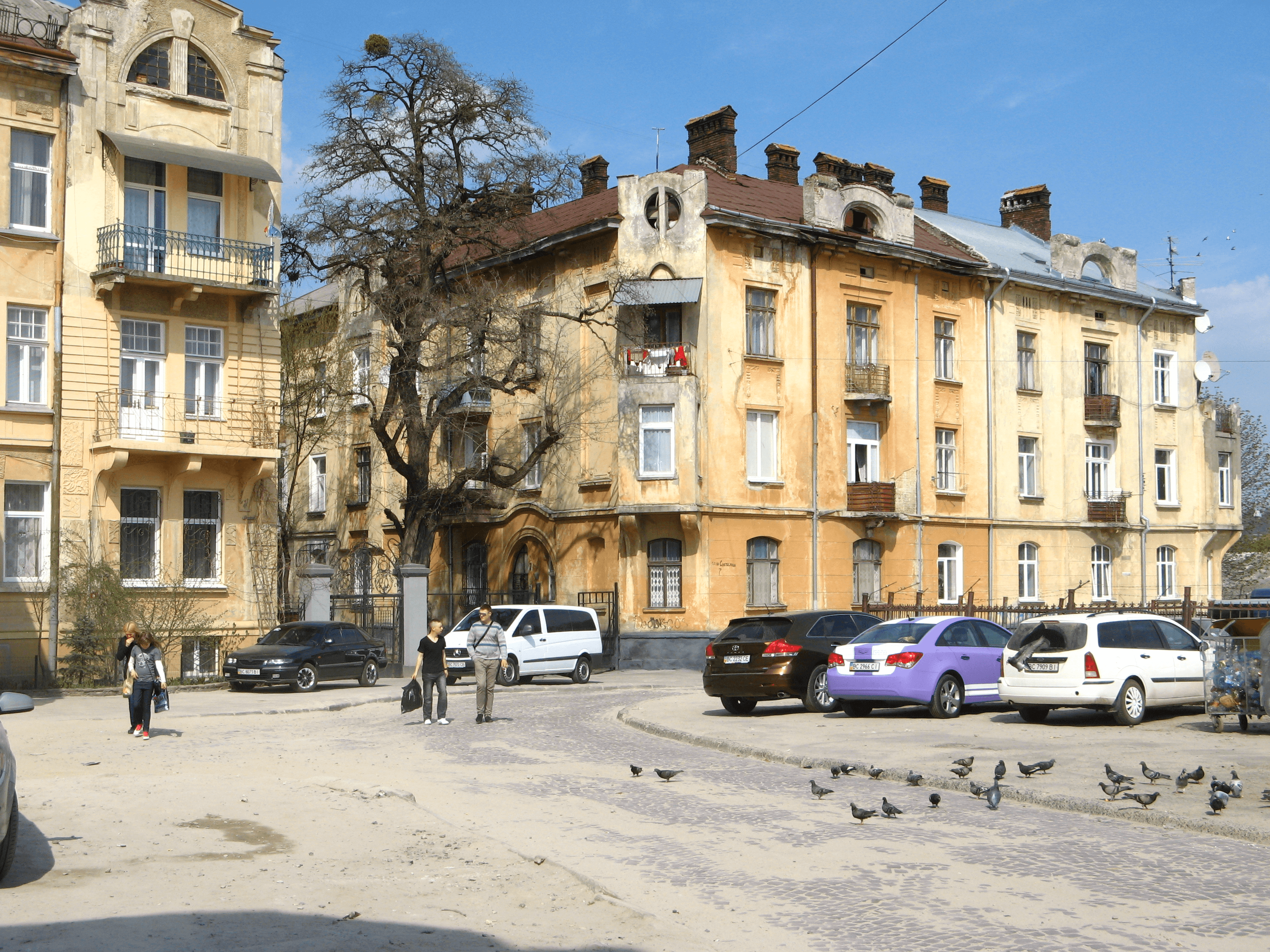 Площа князя Святослава у Львові / Фото з Вікіпедії