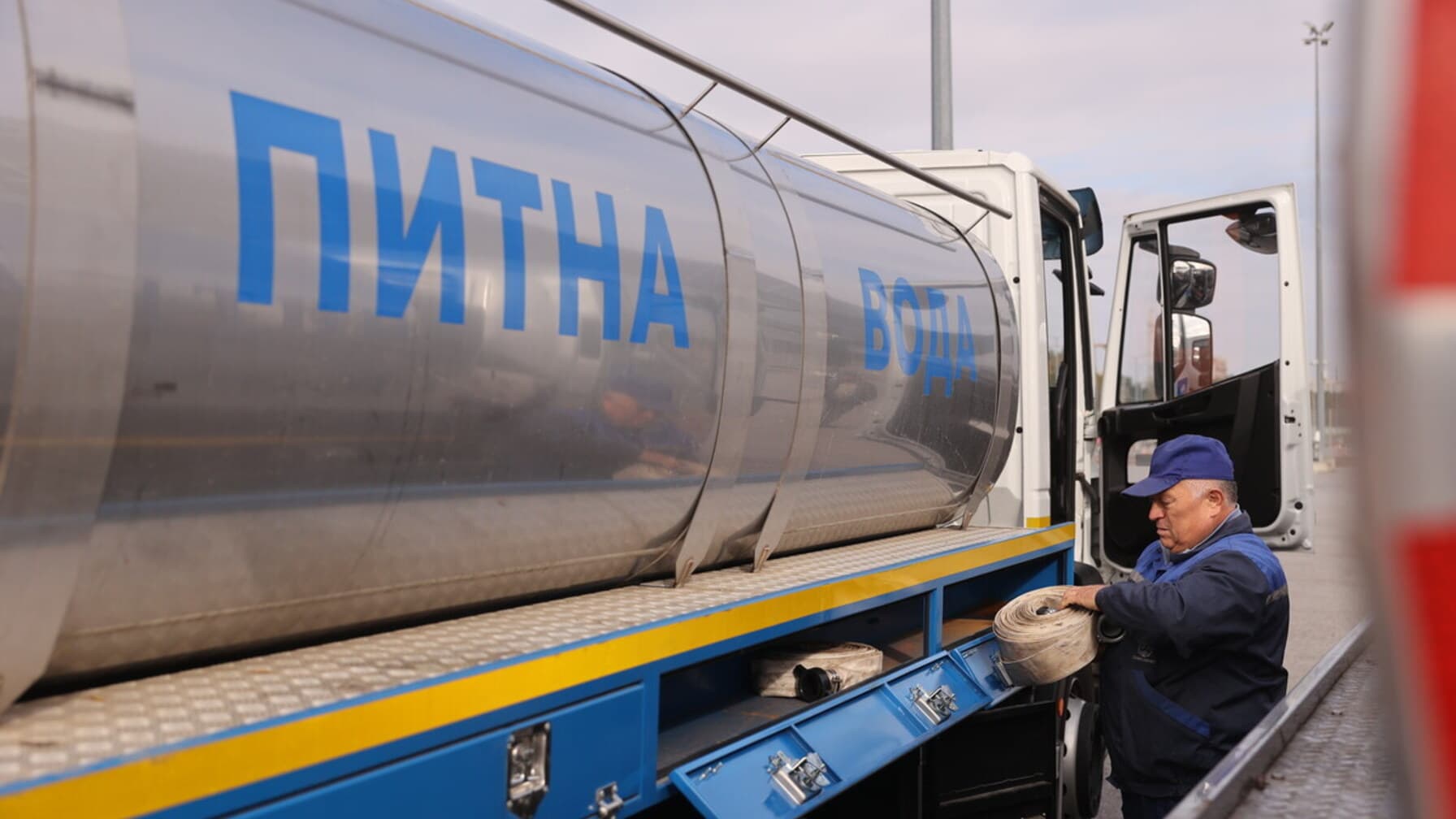 Для мешканців Львова завтра організують підвіз води / фото ЛМР.