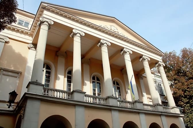 Львівський театр імені Заньковецької провів ребрендинг та коли почнеться Різдвяний піст. Підсумки доби