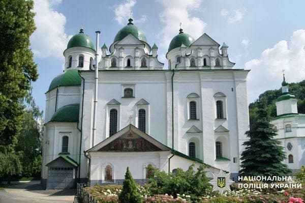 Розтрата під час реставрації Флорівського монастиря. Посадовцю КМДА оголосили підозру