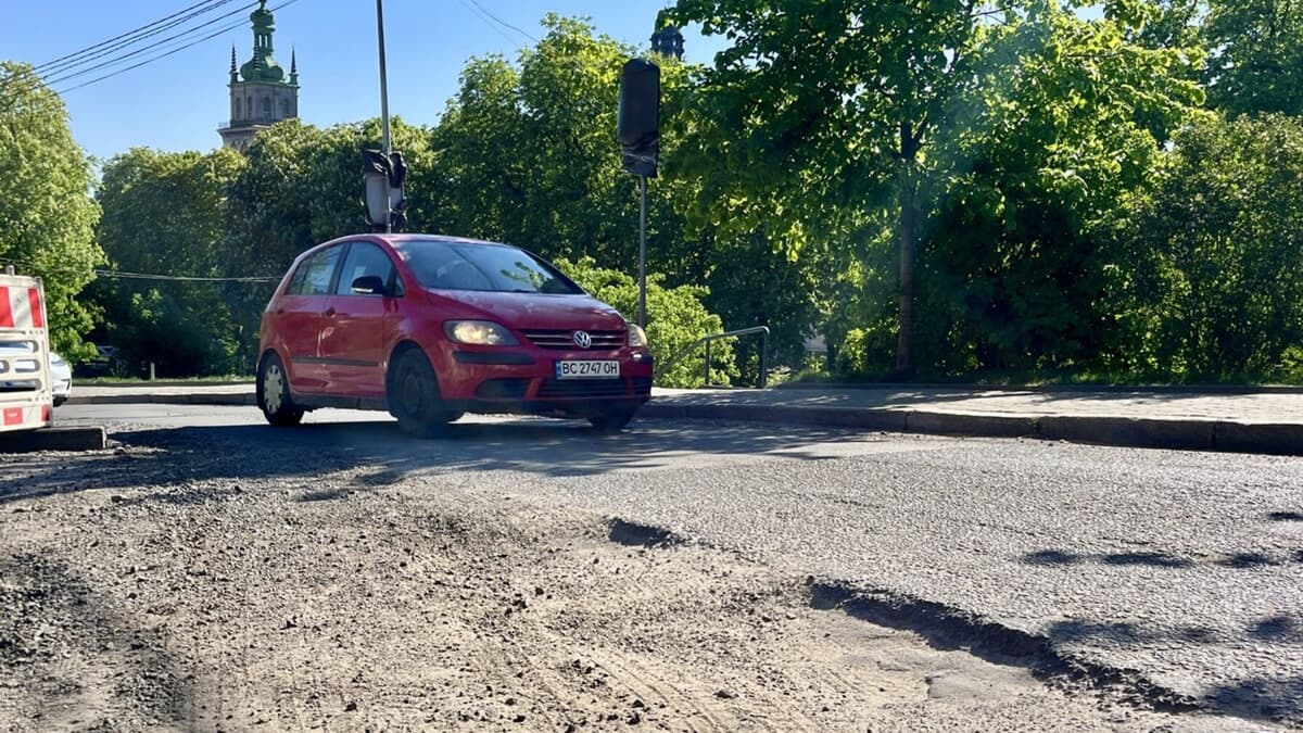 У Львові повністю перекриють вул. Винниченка на місяць: як курсуватиме автобус під час робіт