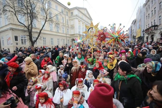 Центром Львова пройшла хода звіздарів. Фото