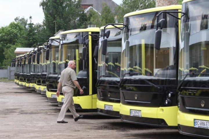Одразу для 7 маршрутів Львова шукають нових перевізників