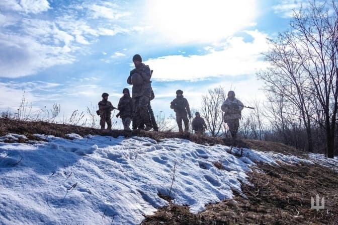 Майже тисячу окупантів ЗСУ знищили за добу