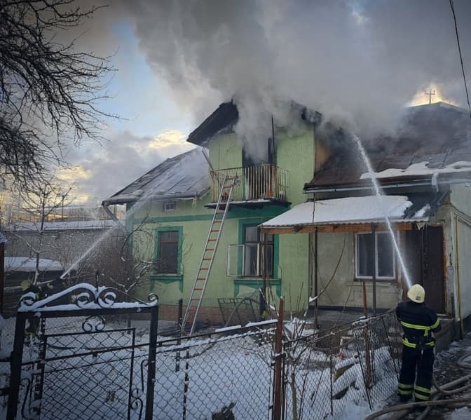 2-річна дівчинка та її дідусь загинули в пожежі на Львівщині