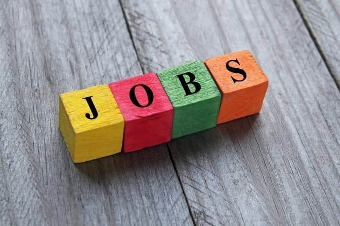 Яких працівників бракує на Львівщині та кому пропонують роботу і житло