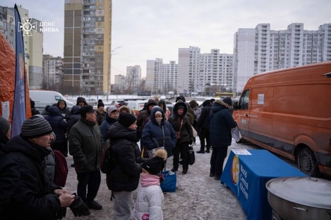 У Києві організували гаряче харчування біля пунктів обігріву — допомогу отримали понад 6 тисяч людей