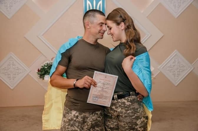 Стало відомо, скільки пар одружились у День захисників і захисниць на Львівщині