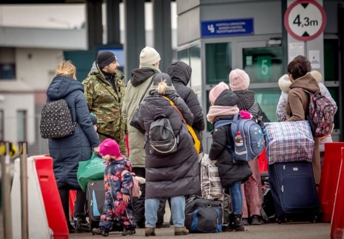 Чехія платитиме українцям, які повертаються додому