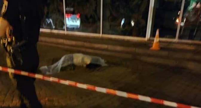 У центрі Львова біля готелю виявили тіло жінки