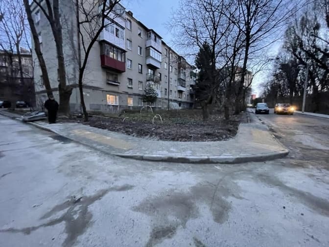У Львові зробили пониження більше 200 тротуарів від початку року