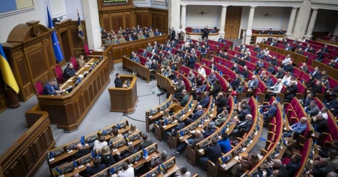 Двоє львівських нардепів заявили, що «помилилися», проголосувавши за скандальний закон