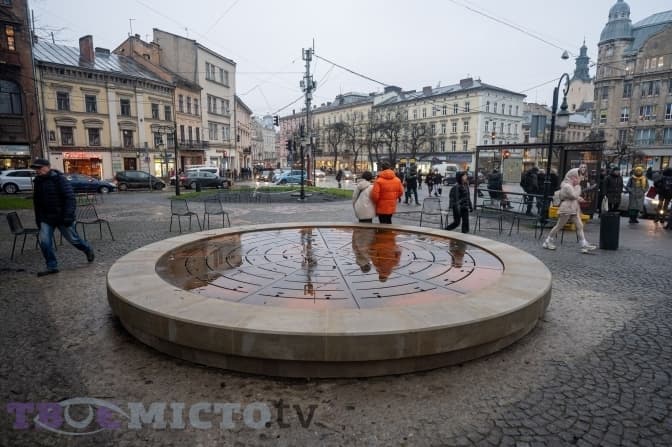 Коли запрацює фонтан на площі Галицькій у Львові