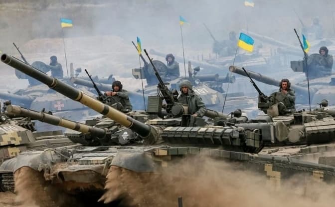 Росіяни намагаються захопити Сєвєродонецьк і наступають на Слов'янськ, — Генштаб