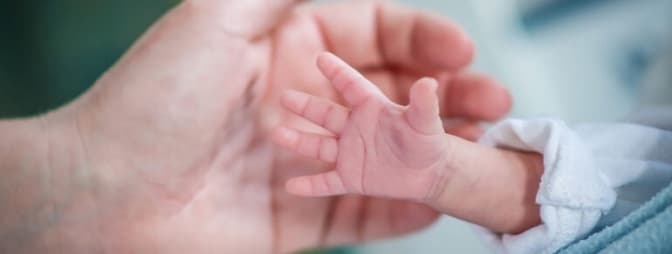 Кожне 15 немовля в Україні народжується передчасно. Які медпослуги для них є безоплатними