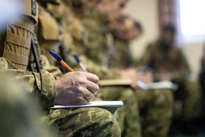 Бронювання військовозобов'язаних. Що нового пропонує Рада