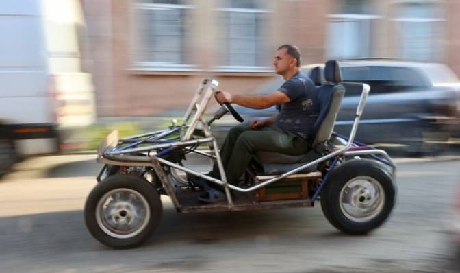 Львівські студенти розробили електробагі для військових