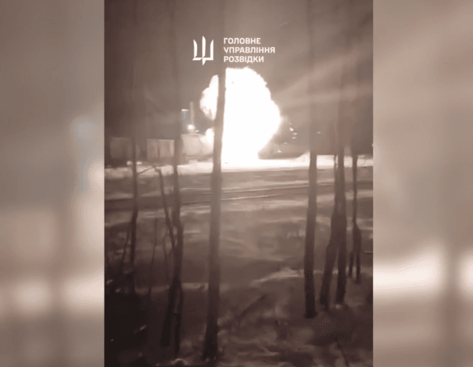 Біля москви вибухнули вагони поїзда
