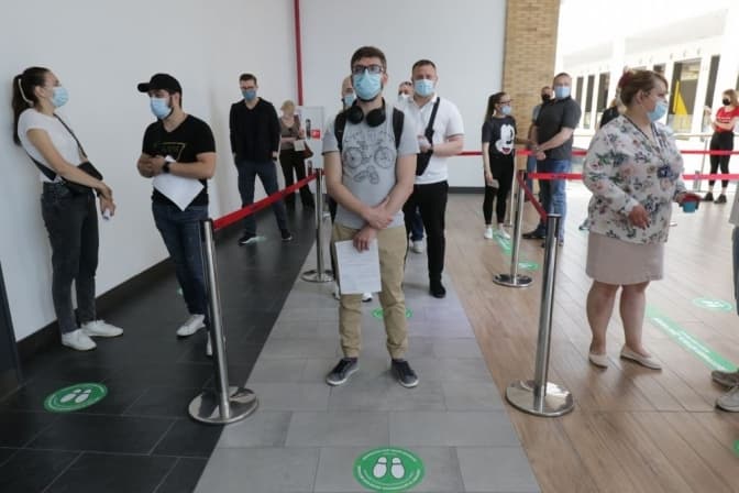Де вакцинуватись від коронавірусу цими вихідними