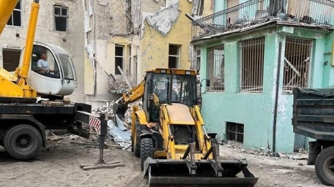 Ліквідація наслідків ракетного обстрілу Львова 4 вересня. Фото: ЛМР