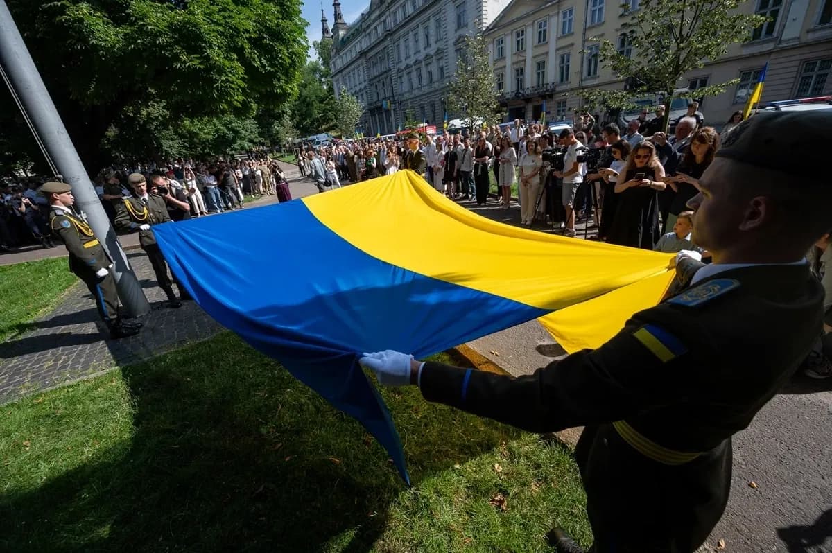 Сьогодні у Львові урочисто відзначать 30-річчя ухвалення Конституції України