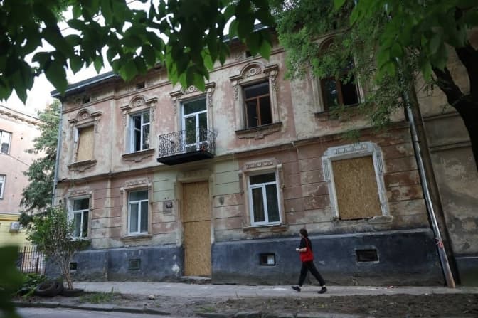 У Львові обговорили порятунок будинку на Олени Степанівни, який двічі постраждав від обстрілів