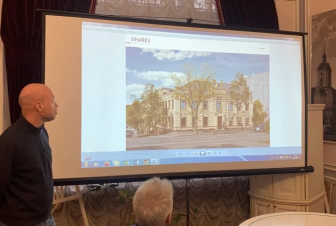 Лук’янівську поліцейську дільницю обшивають мінватою всупереч плану реставрації