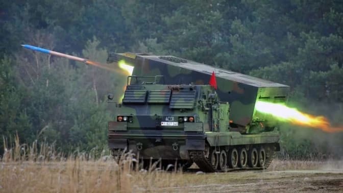Велика Британія передасть Україні додаткові системи залпового вогню