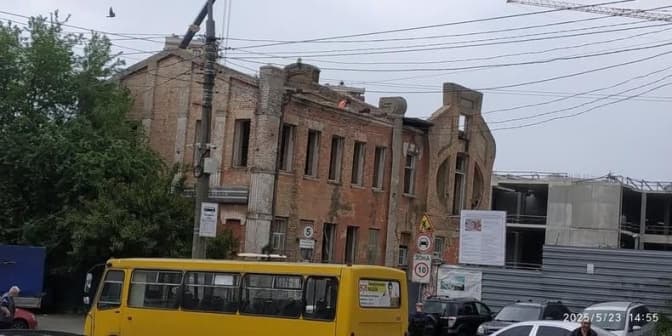 ДОКС вимагає зупинити роботи в історичній будівлі трамвайного депо на Лук’янівці