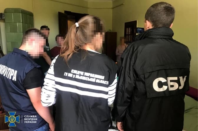 У Львові затримали 22-річну дівчину, яка переправляла ухилянтів за кордон