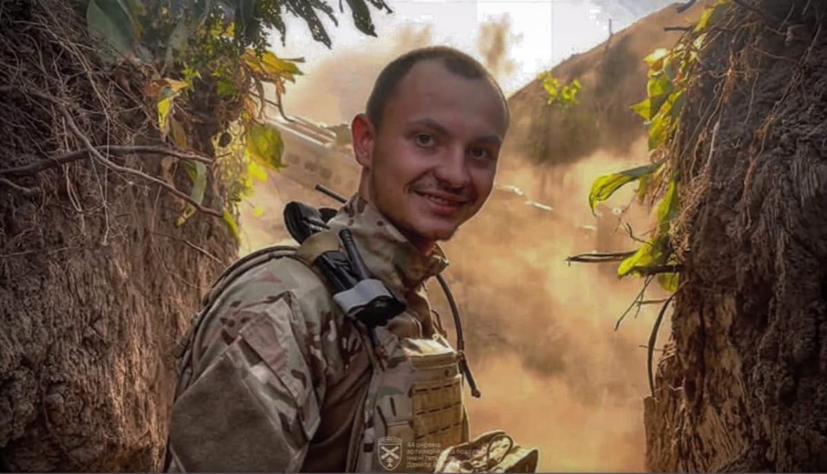 Капітан 44-ї артбригади зі Львівщини отримав відзнаку Міністра оборони