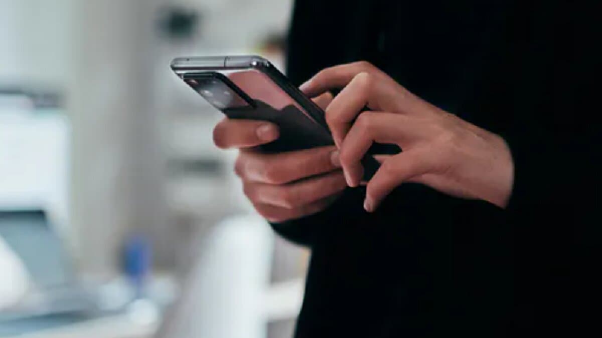 Більше не буде повідомлень у Viber i Telegram: "Львівобленерго" змінює систему сповіщень про відключення світла