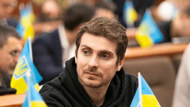 ДБР провело обшуки у співголови фракції «УДАР» у Київраді Дмитра Білоцерковця