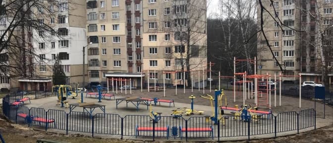 На Сихові облаштували новий спортивний майданчик. Фото