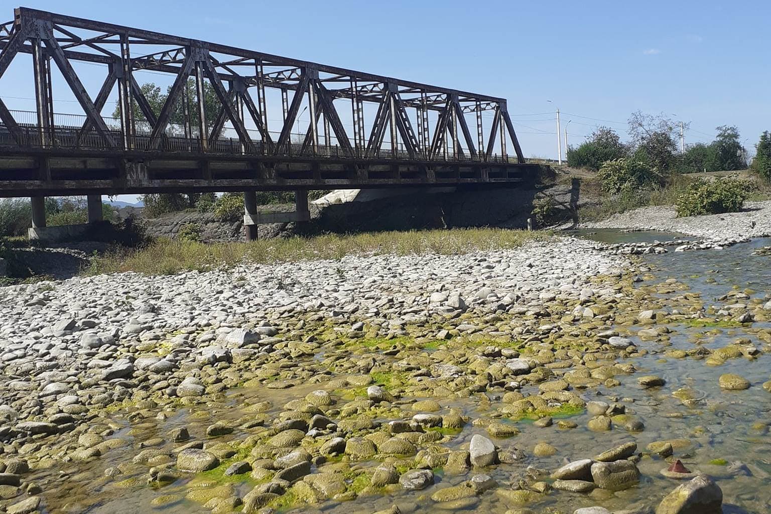 Гірські річки катастрофічно міліють