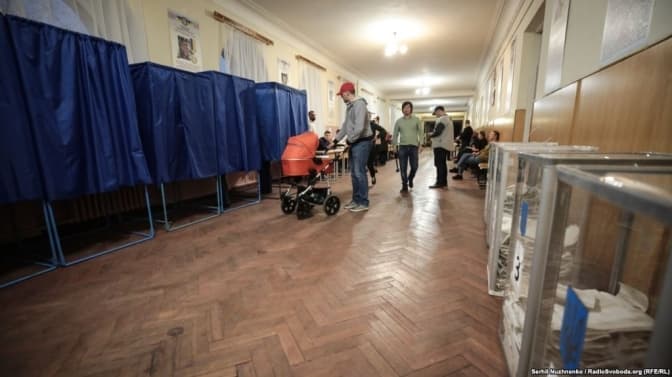 З’їдений бюлетень та прихована агітація. Як львів’яни порушували закон про вибори