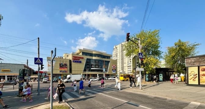 Яке перехрестя у Львові є ділянкою підвищеної небезпеки: рекомендації водіям і пішоходам