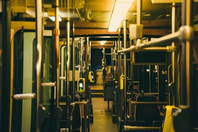 Коли у Львові вирушають останні трамваї та тролейбуси