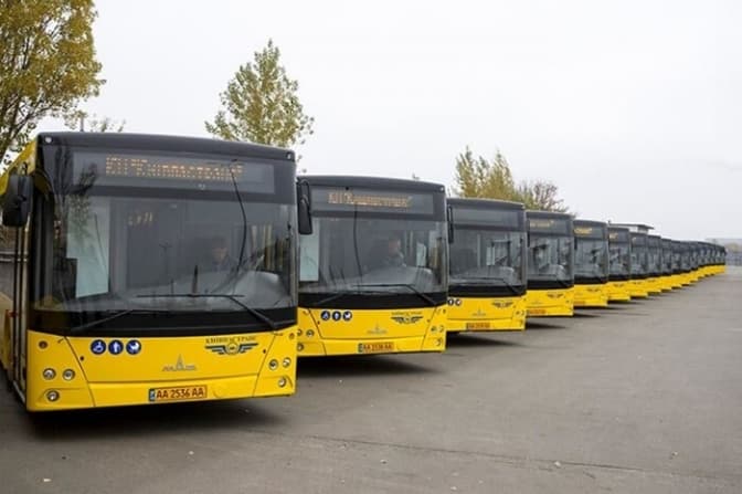 Завтра на маршрути Києва вийдуть 18 автобусів, передані в якості допомоги німецькими партнерами