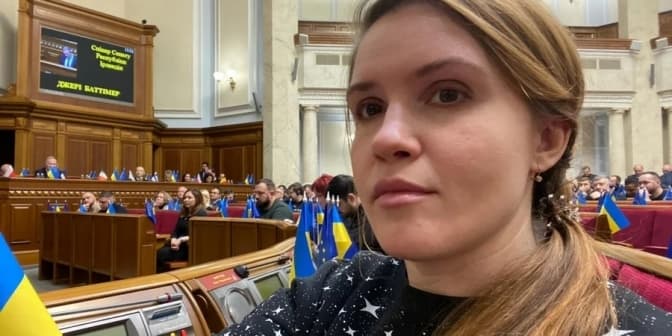 «Кличко гей?»: Депутатка Безугла та посолка Канади в Україні посварилися через аватарку КМДА на підтримку ЛГБТК